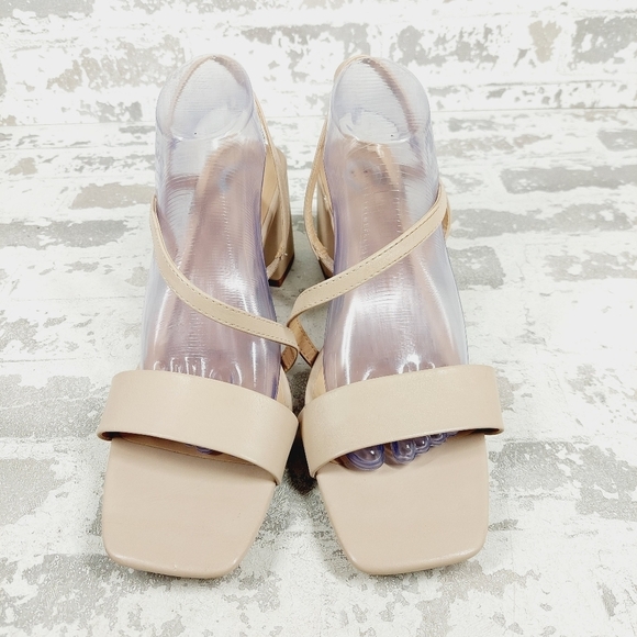 NEW Journee Collection Women's Cream Tan Summer Lirryc Pump Sandals V436 - Picture 3 of 13